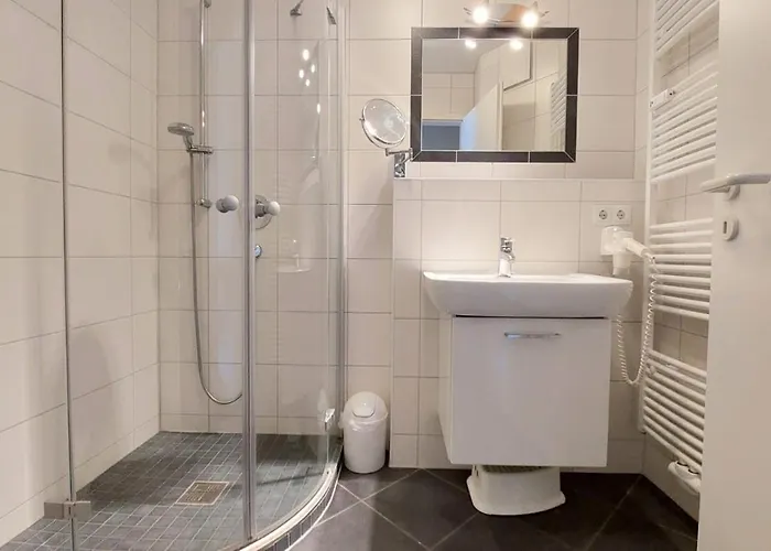 Apartment 692, Seepark *